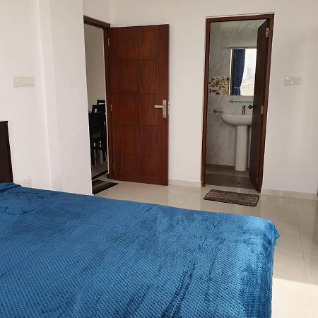 New 2 Bedroom Apartment, 100M Away From The Beach Dehiwala-Mount Lavinia Exterior photo