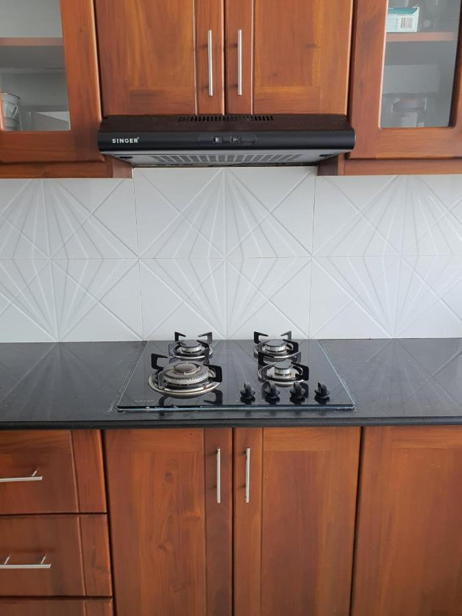 New 2 Bedroom Apartment, 100M Away From The Beach Dehiwala-Mount Lavinia Exterior photo